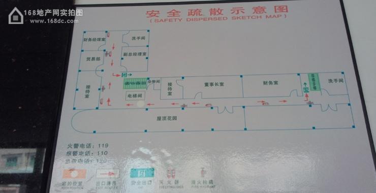 卧室电视背景墙设计要领，不同材质电视背景墙布置而成的风景线【ky.com】(图2)